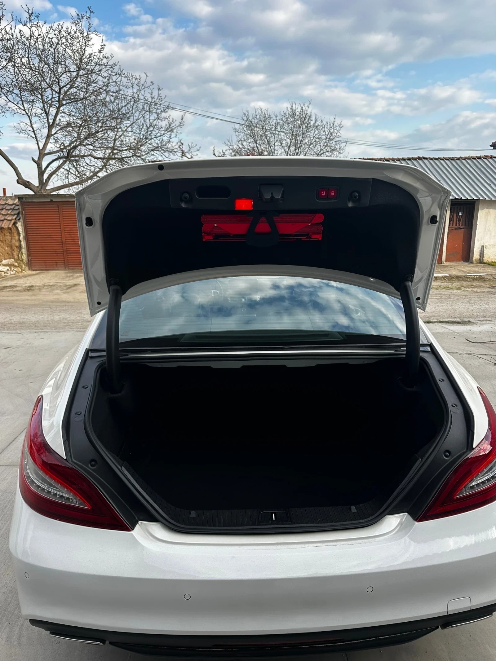 Mercedes-Benz CLS 400, снимка 11 - Автомобили и джипове - 54167867