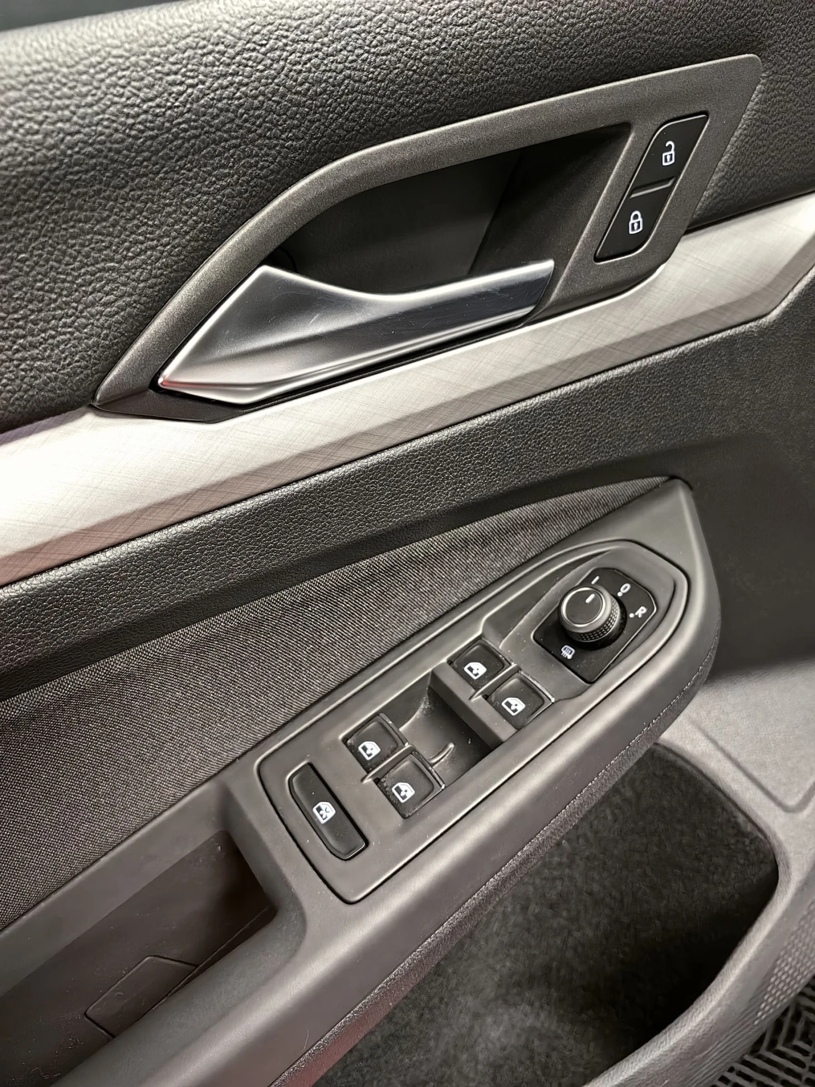 VW Golf 8* 2.0TDI* 116�.�* DIGITAL* AUX* TOP* 171000KM | Mobile.bg � ����������� 12