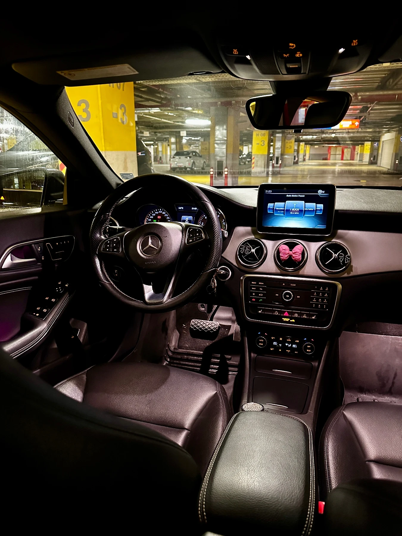 Mercedes-Benz CLA 250 4MATIC Лилав GT FACE 115км Панорама ПЕРФЕКТЕН, снимка 5 - Автомобили и джипове - 54392968