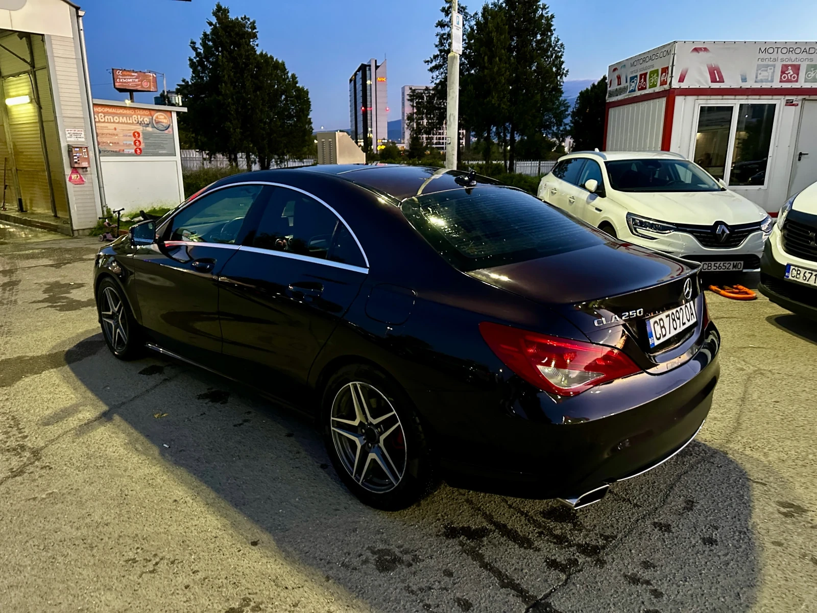 Mercedes-Benz CLA 250 4MATIC Лилав GT FACE 115км Панорама ПЕРФЕКТЕН, снимка 3 - Автомобили и джипове - 54392968