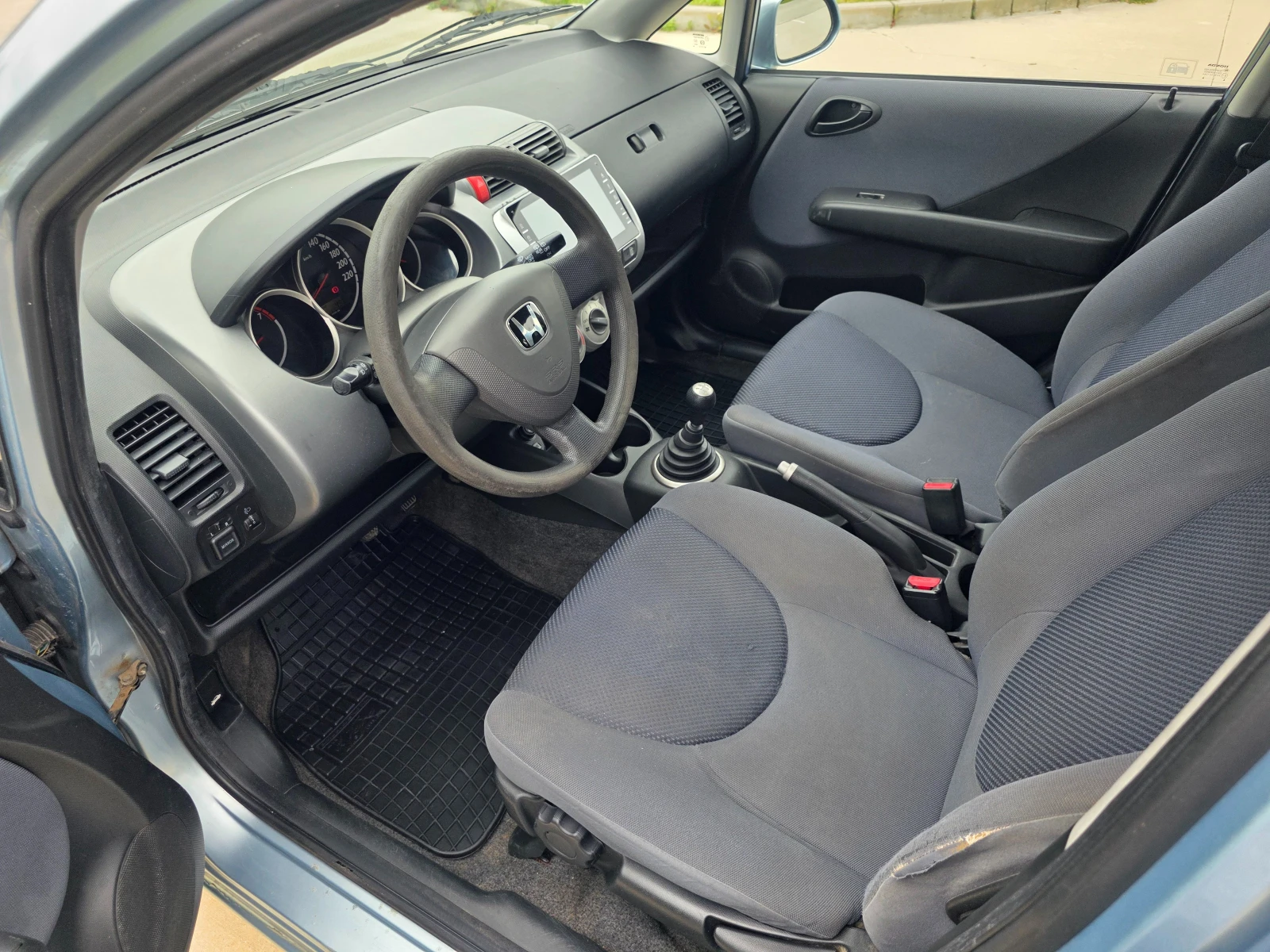 Honda Jazz 1.2i Климатик, снимка 7 - Автомобили и джипове - 54476248