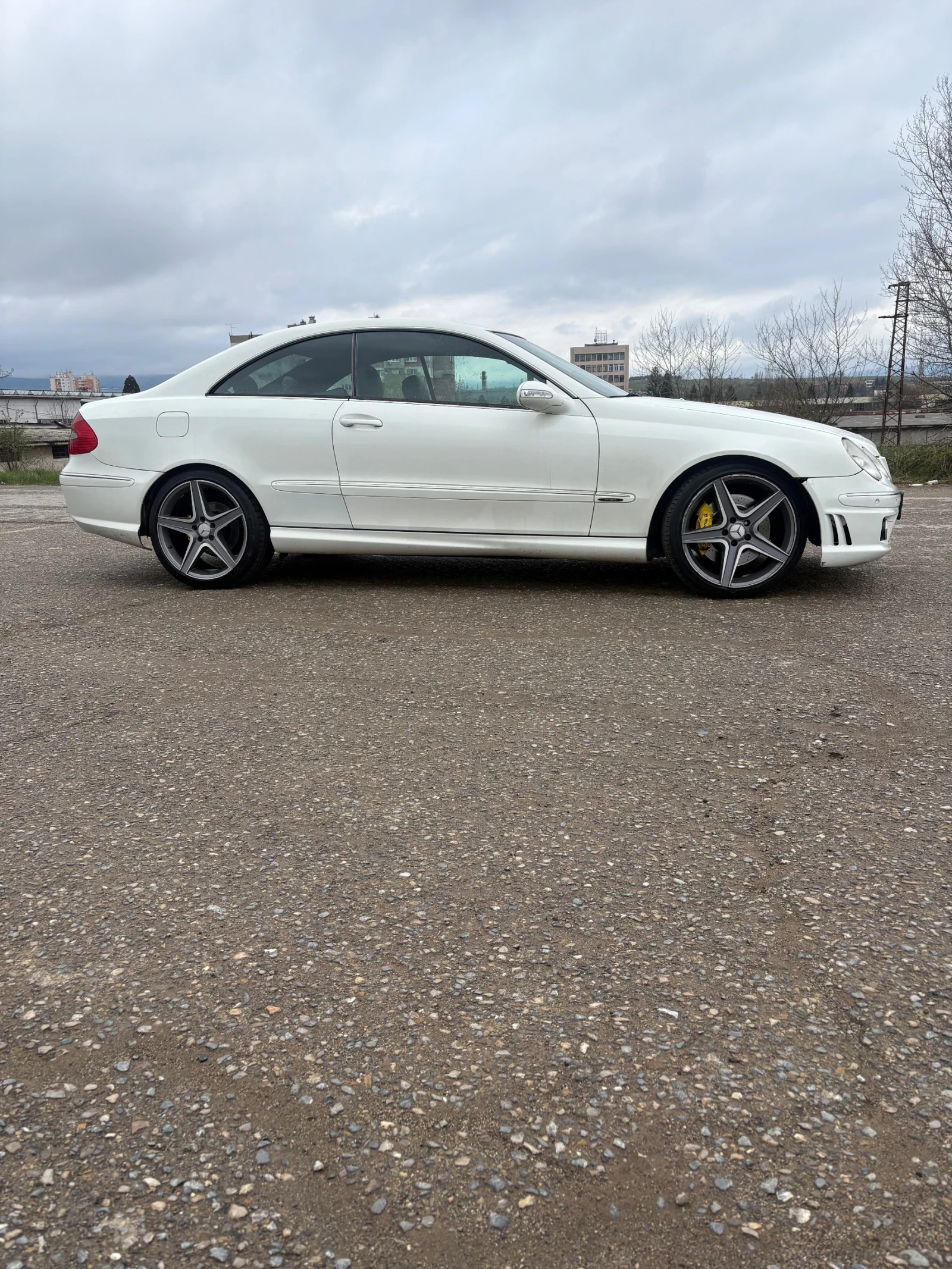 Mercedes-Benz CLK, снимка 8 - Автомобили и джипове - 54844784