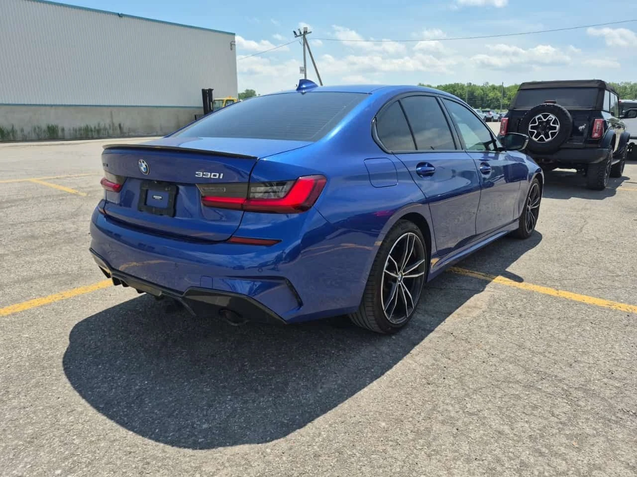 BMW 330 * 330I XDRIVE * CARFAX * БЕЗ ПЪРВОНАЧАЛНА ВНОСКА, снимка 3 - Автомобили и джипове - 54906931
