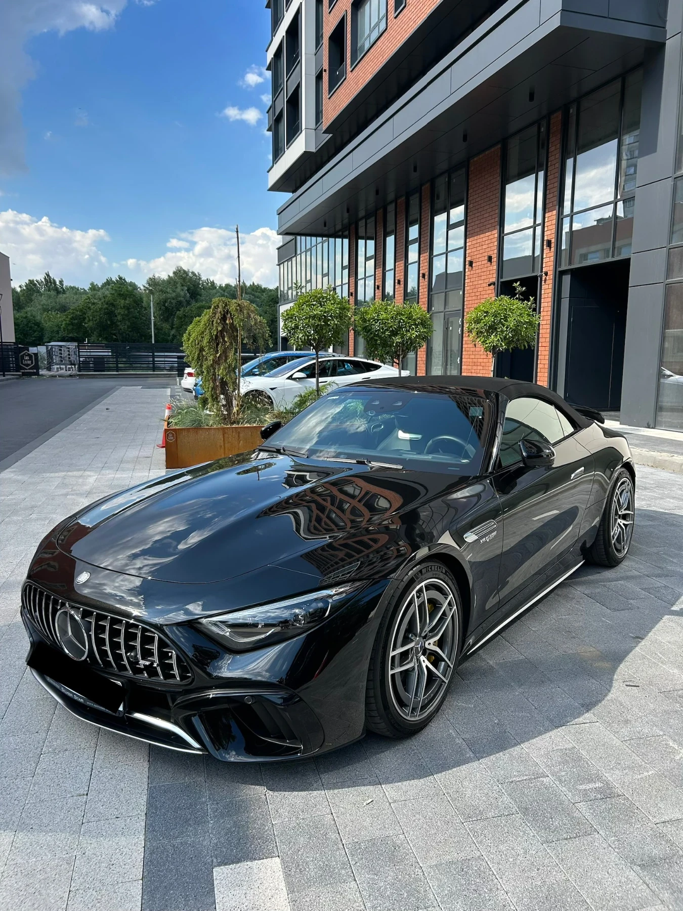 Mercedes-Benz SL 63 AMG Mercedes-AMG SL 63 4MATIC+ | 585 к.с. | 01/2023 | , снимка 14 - Автомобили и джипове - 54989888