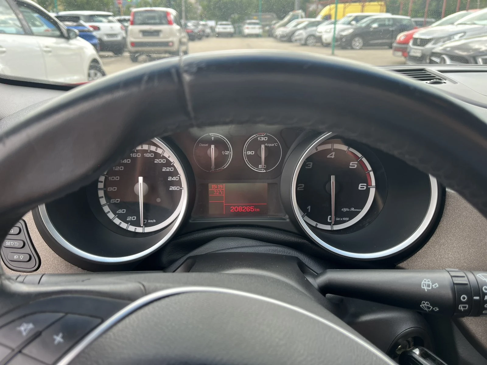 Alfa Romeo Giulietta 2.0 DISEL, снимка 12 - Автомобили и джипове - 54945539