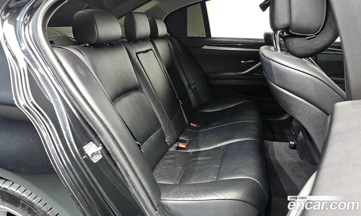 BMW 528 #УНИКАТ#HEAD UP/PANO/360CAM !FULL, снимка 10 - Автомобили и джипове - 55037456