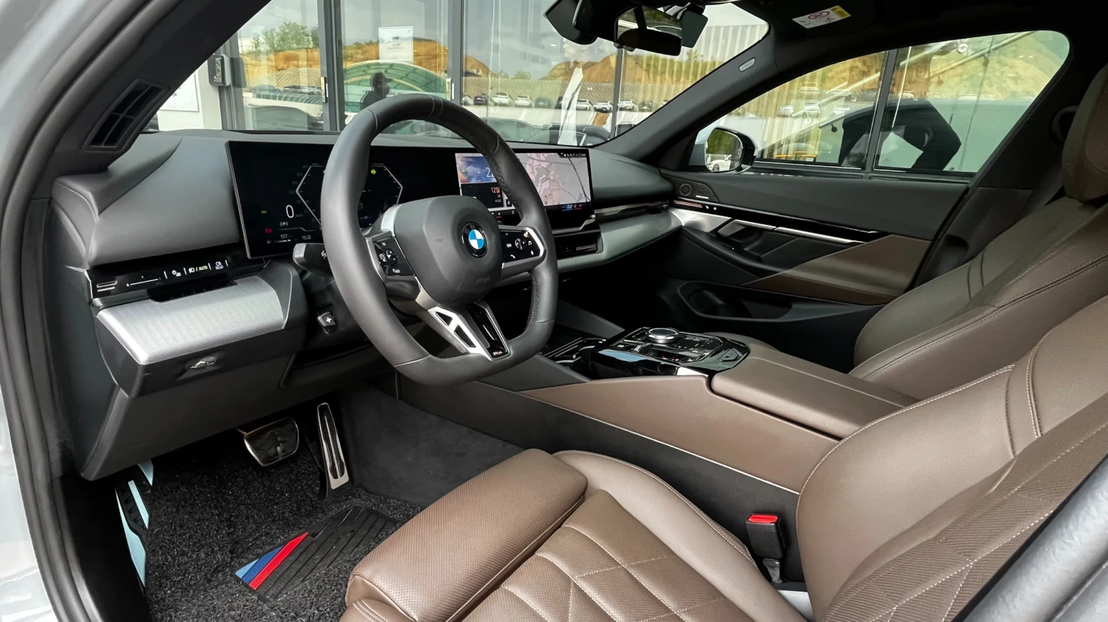BMW 520 2024* M-PK* DIS* HEAD-UP* 360* �����* HARMAN* ���� | Mobile.bg � ����������� 10