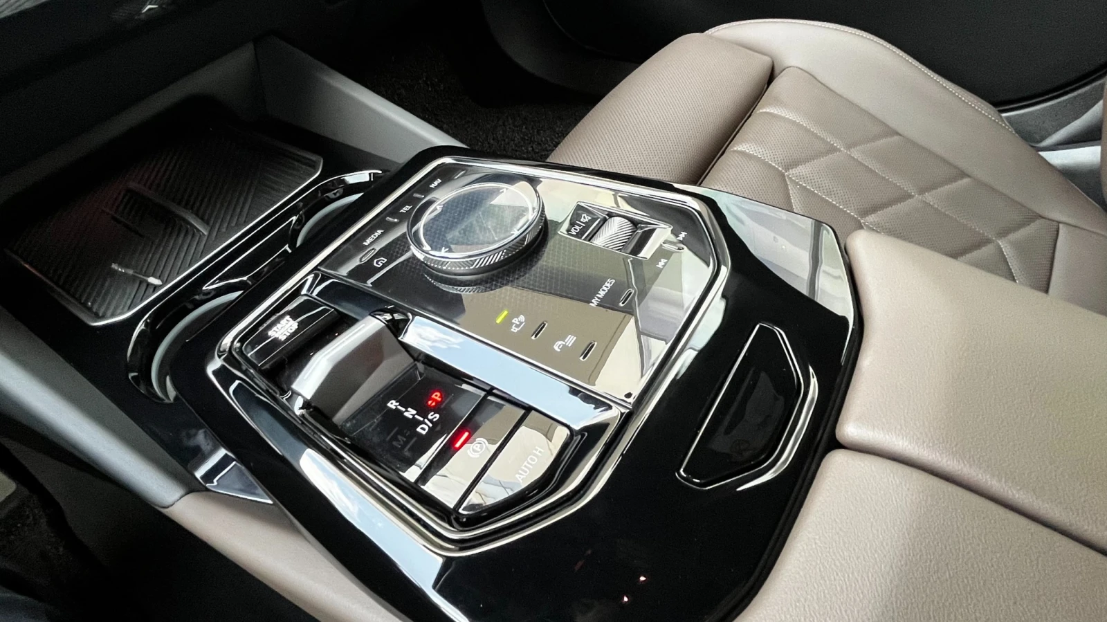 BMW 520 2024* M-PK* DIS* HEAD-UP* 360* �����* HARMAN* ���� | Mobile.bg � ����������� 14