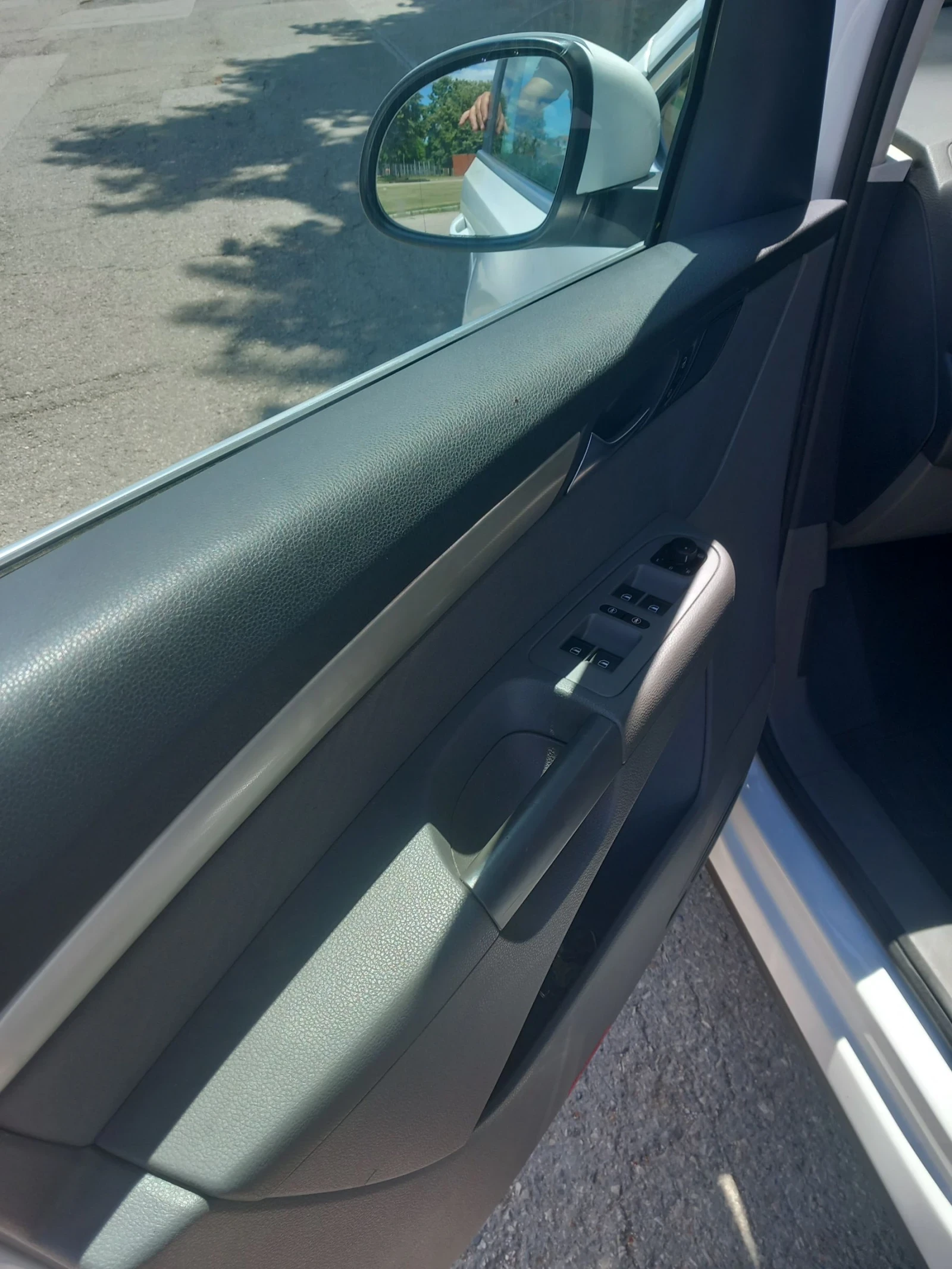 Seat Alhambra, снимка 8 - Автомобили и джипове - 55166240