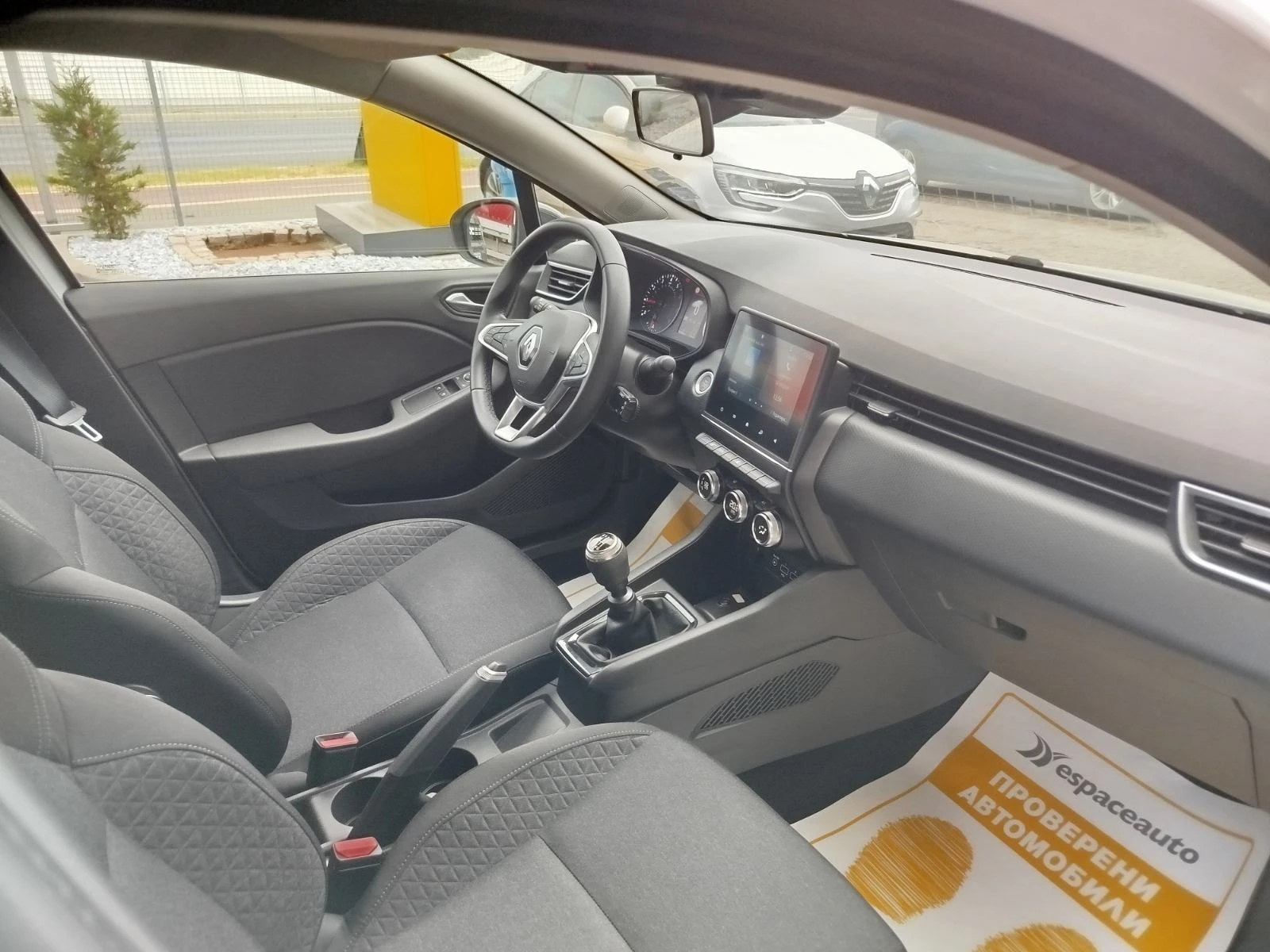 Renault Clio 1.0 TCe/ 91 к.с., снимка 12 - Автомобили и джипове - 55787363