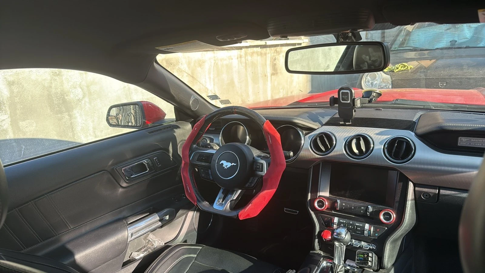 Ford Mustang 50 years edition , снимка 2 - Автомобили и джипове - 55881436