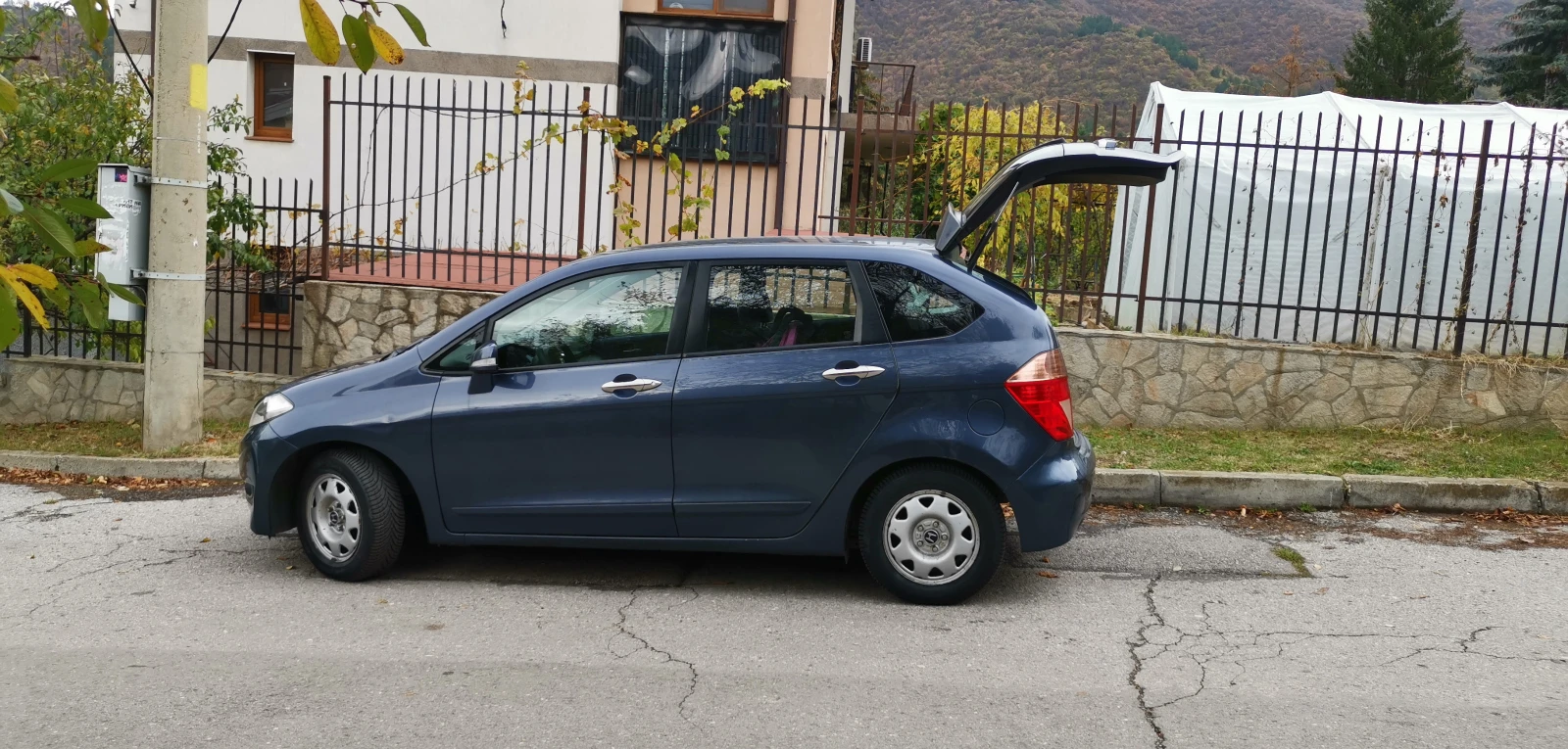 Honda Fr-v 1.8 i-VTEC (140 Hp) Automatic, снимка 2 - Автомобили и джипове - 55910754