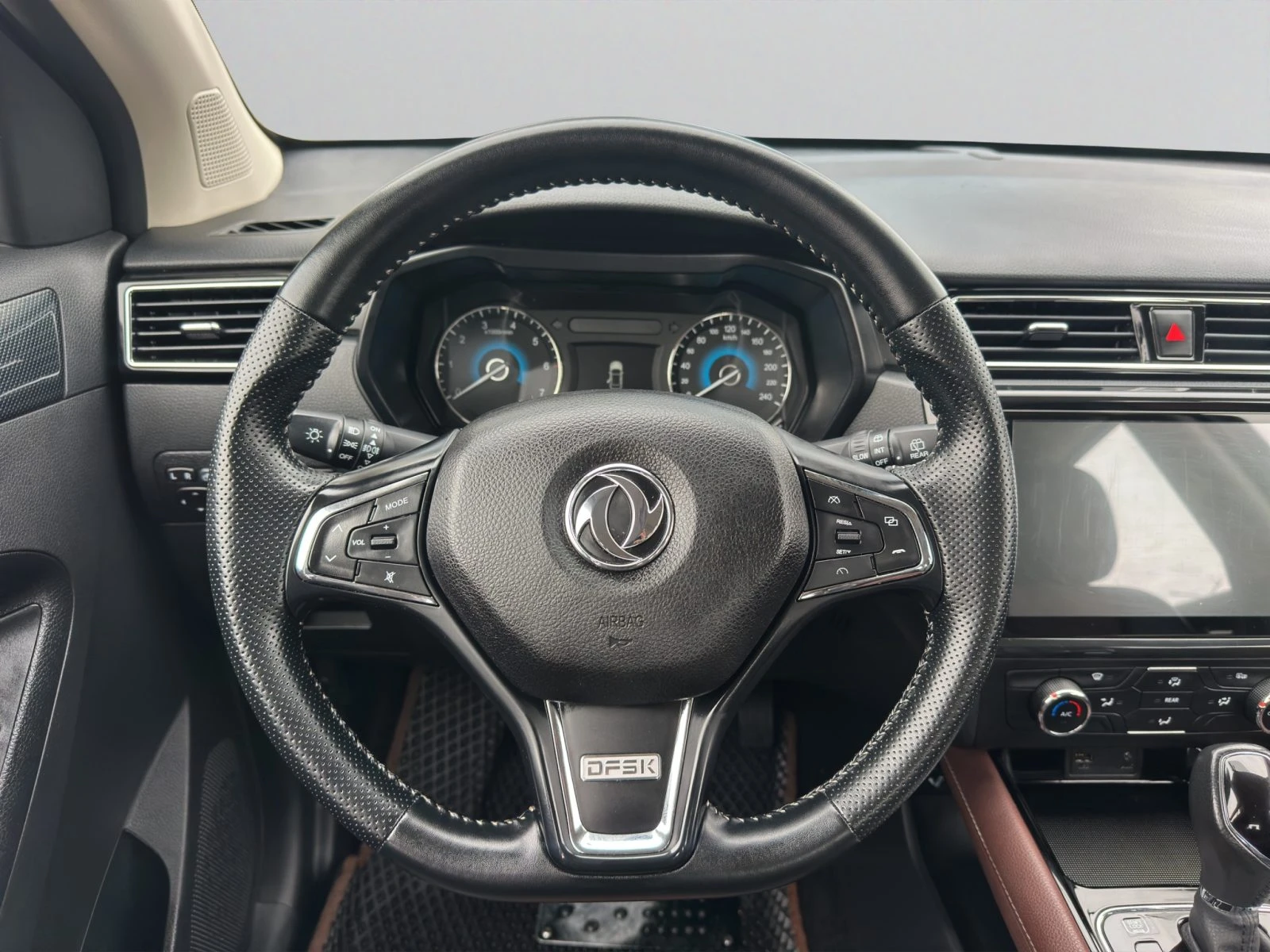 DONGFENG 580 1.5 145hp AT7 E6//2308R04 | Mobile.bg � ����������� 10