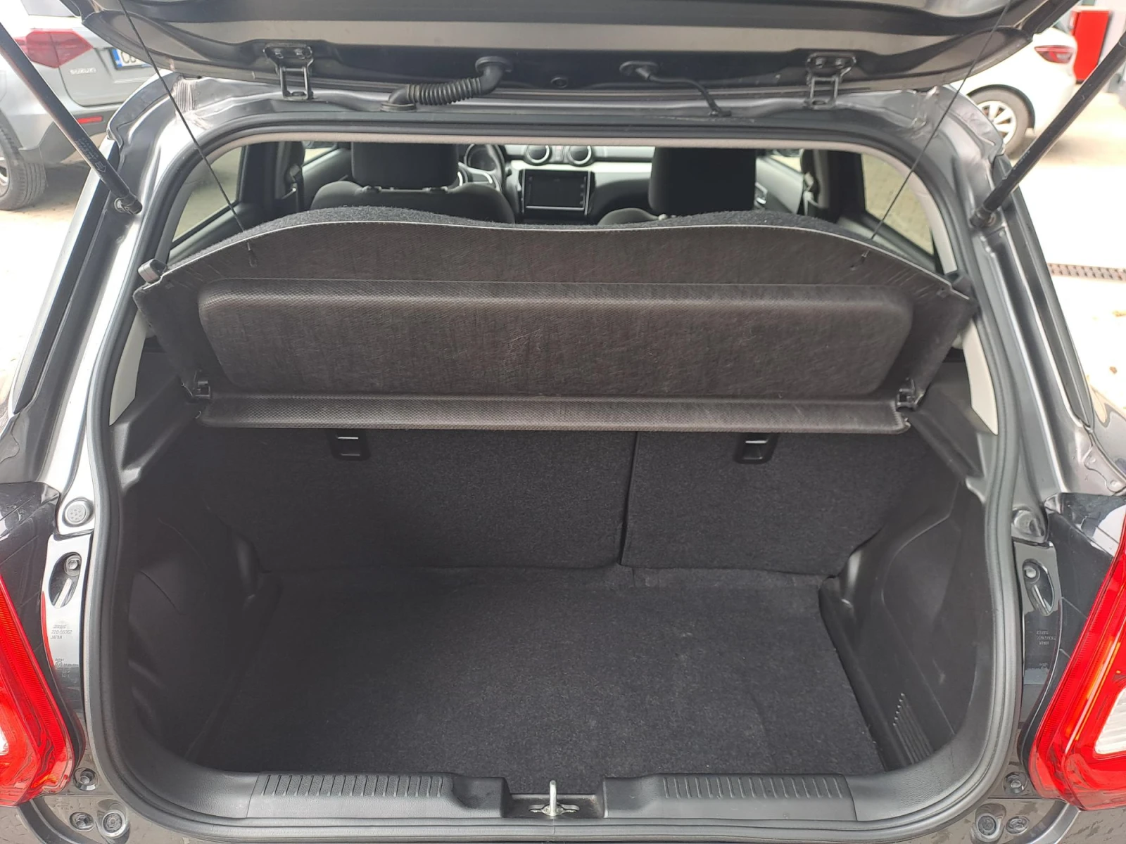 Suzuki Swift 1.2 GL+ , снимка 7 - Автомобили и джипове - 56740444