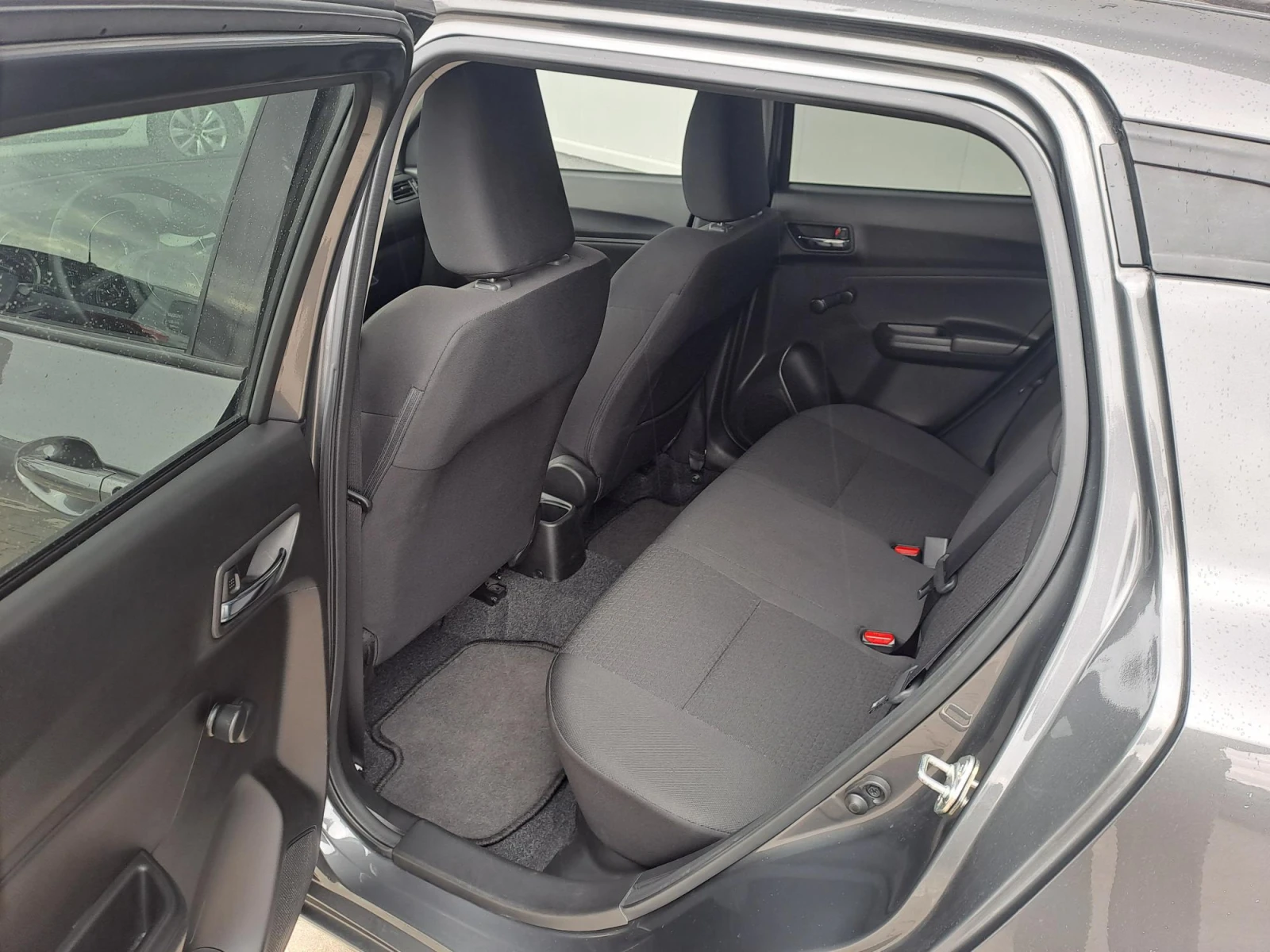 Suzuki Swift 1.2 GL+ , снимка 8 - Автомобили и джипове - 56740444