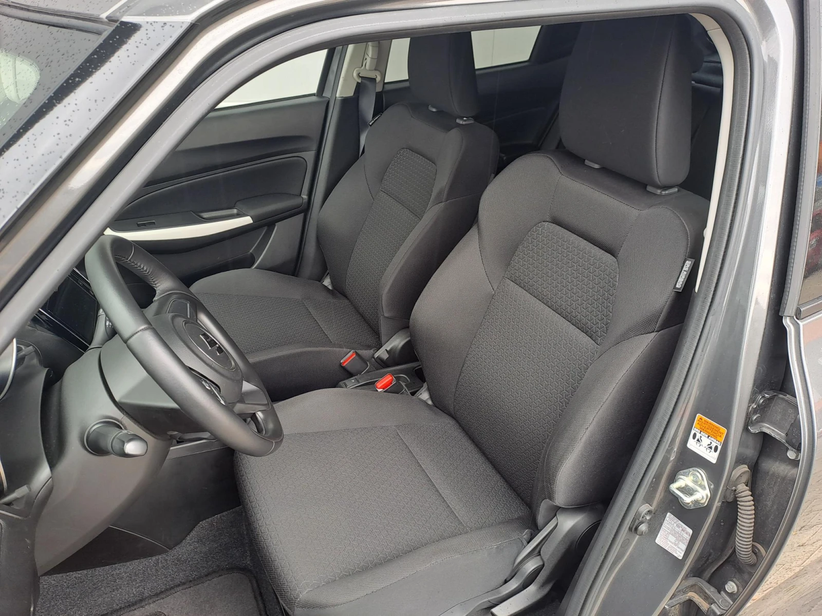 Suzuki Swift 1.2 GL+ , снимка 11 - Автомобили и джипове - 56740444