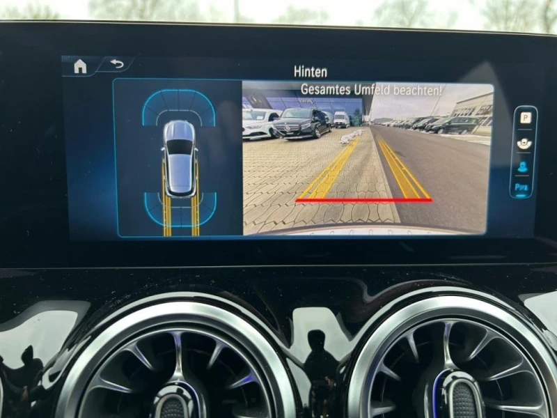 Mercedes-Benz GLA 200 KEYLESS* CARPLAY* CARMERA* , снимка 10 - Автомобили и джипове - 51093280