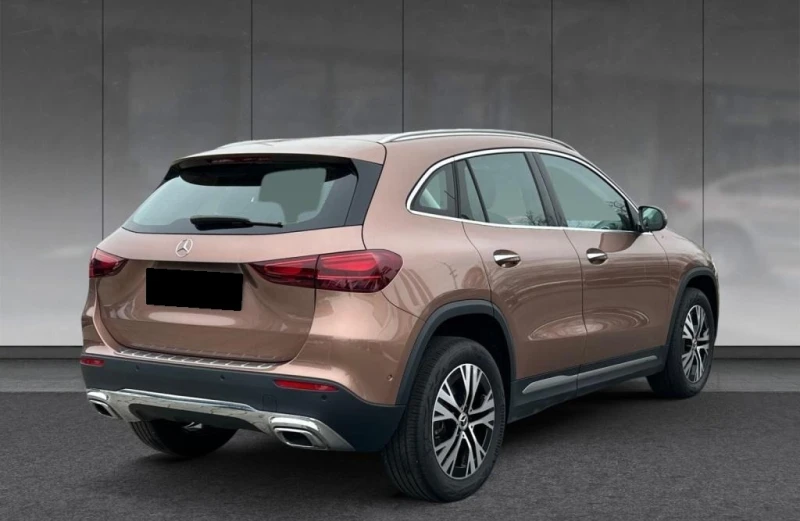 Mercedes-Benz GLA 200 KEYLESS* CARPLAY* CARMERA* , снимка 3 - Автомобили и джипове - 51093280