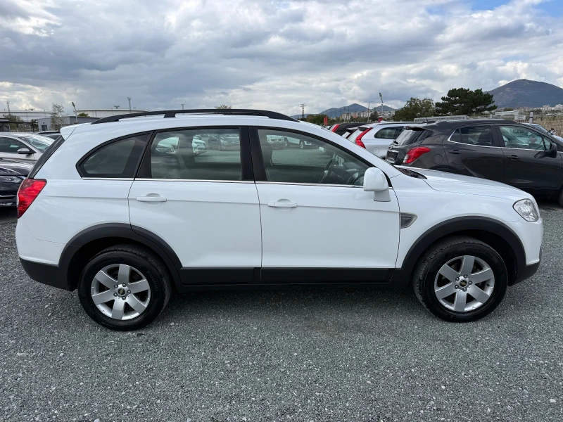 Chevrolet Captiva (KATO НОВА)^(7-МЕСТЕН), снимка 4 - Автомобили и джипове - 51909974