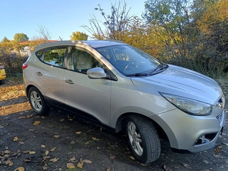 Hyundai IX35, снимка 11 - Автомобили и джипове - 52839872