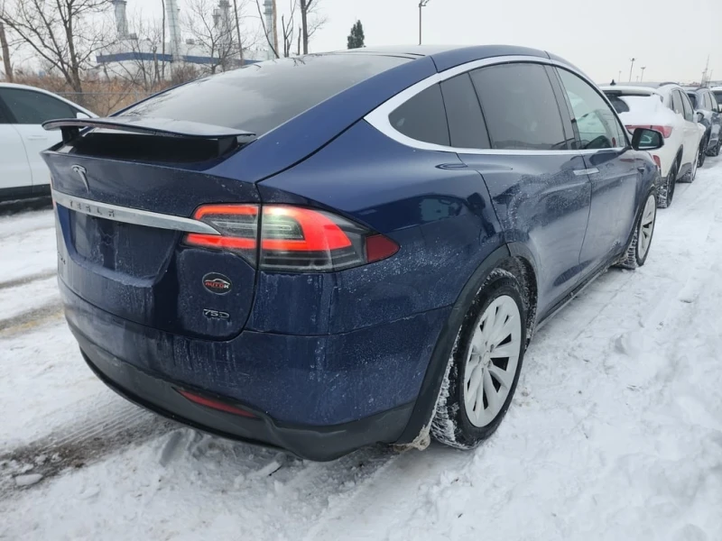 Tesla Model X * 75D * CARFAX * БЕЗ ПЪРВОНАЧАЛНА ВНОСКА, снимка 3 - Автомобили и джипове - 53161478