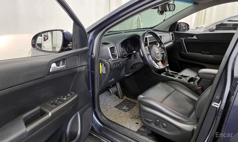Kia Sportage, снимка 10 - Автомобили и джипове - 53233384