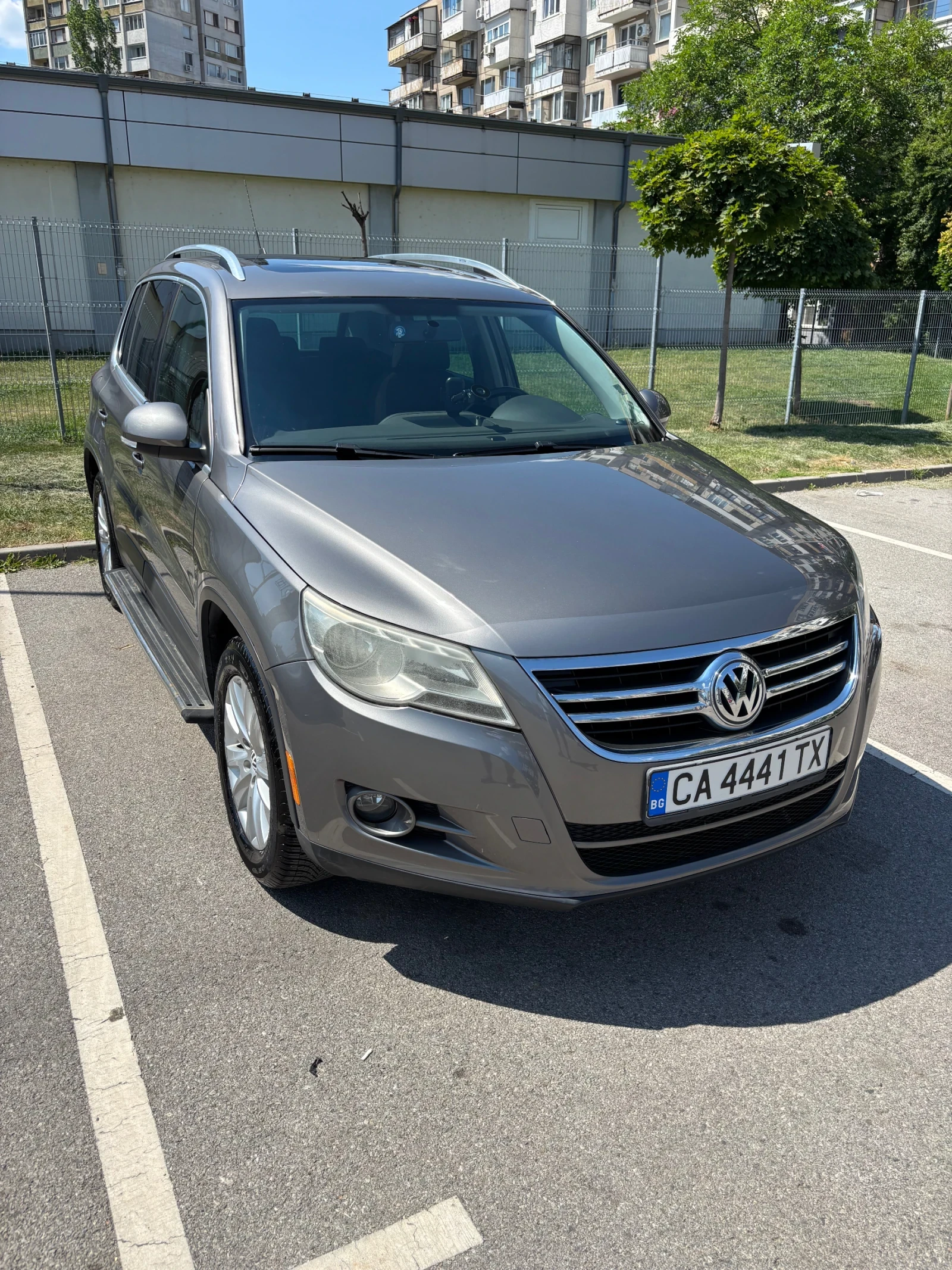 VW Tiguan 2.0 T, снимка 3 - Автомобили и джипове - 55008252