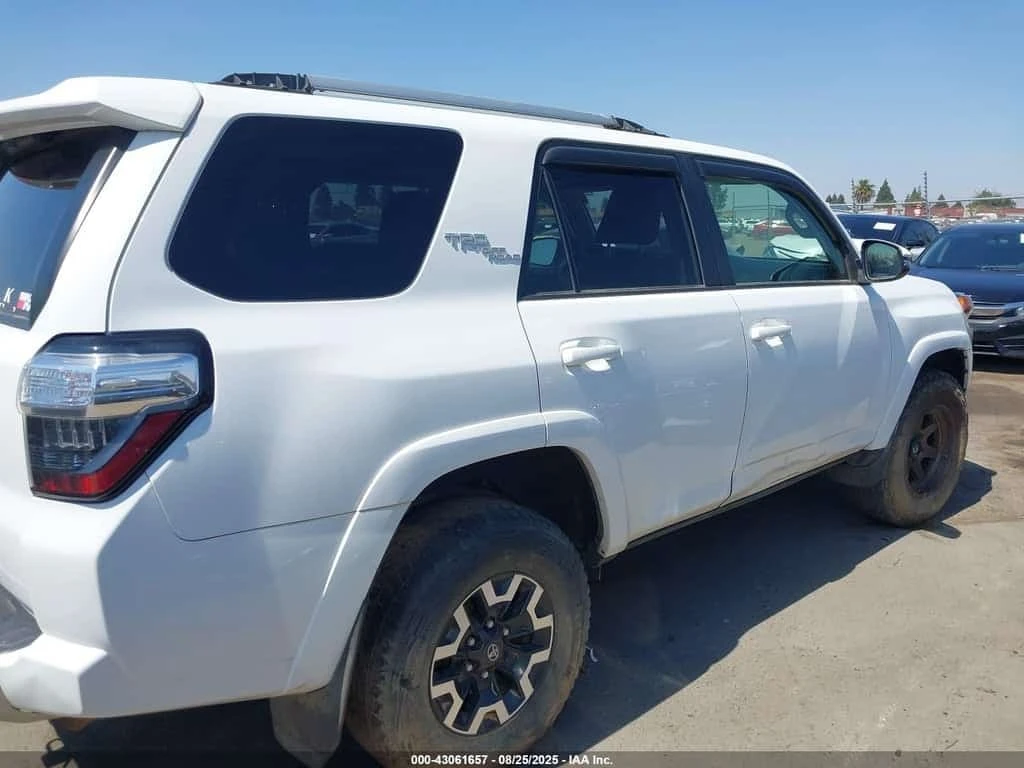 Toyota 4runner * TRD OFF ROAD PREMIUM * AWD * CARFAX *  | Mobile.bg � ����������� 13