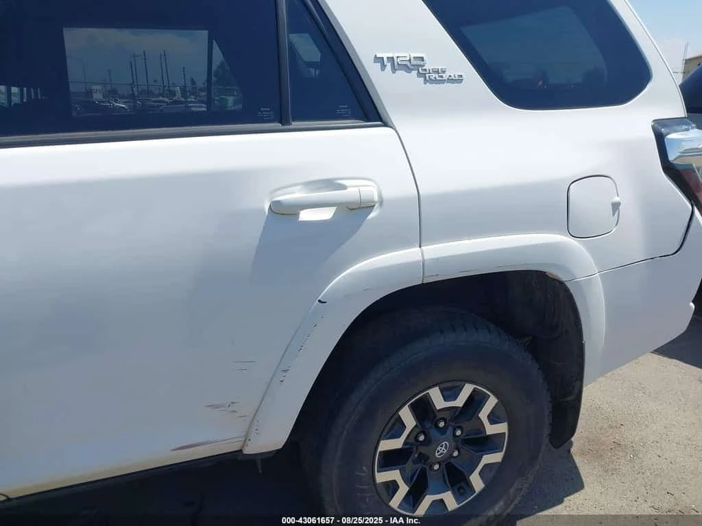 Toyota 4runner * TRD OFF ROAD PREMIUM * AWD * CARFAX *  | Mobile.bg � ����������� 17