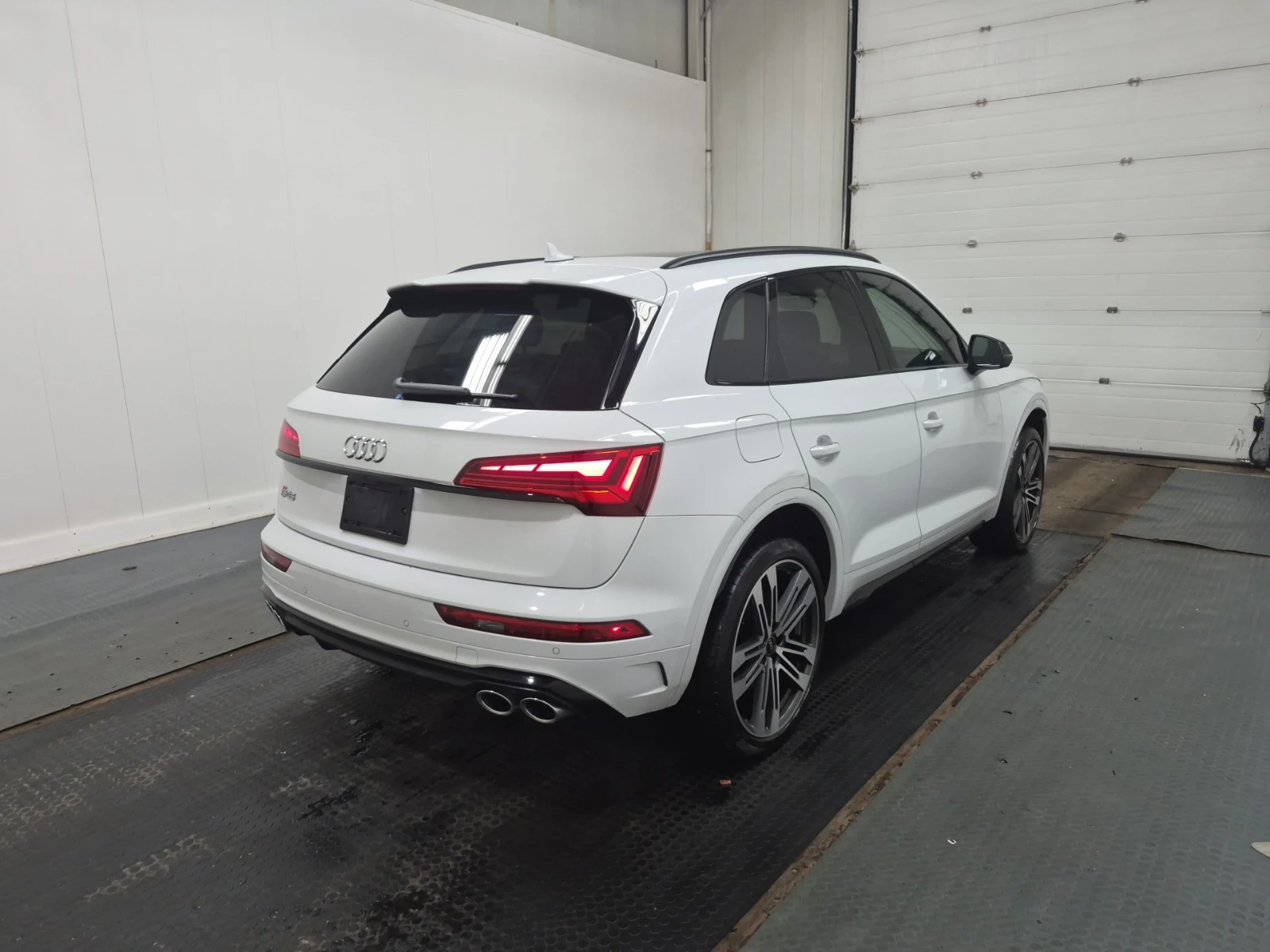 Audi SQ5 3.0 Tfsi Quattro Progressiv, снимка 3 - Автомобили и джипове - 56442738
