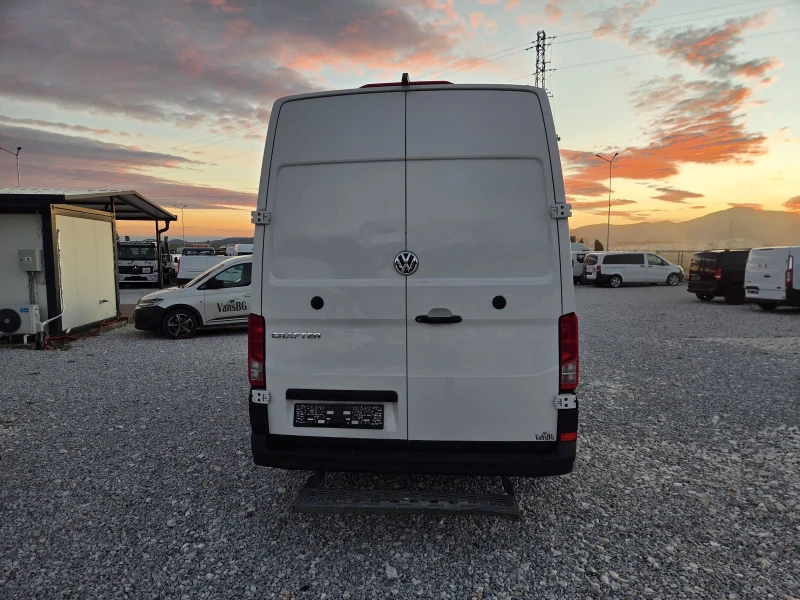 VW Crafter 2.0 TDI, DSG, Климатик, Нави, снимка 4 - Бусове и автобуси - 52944511