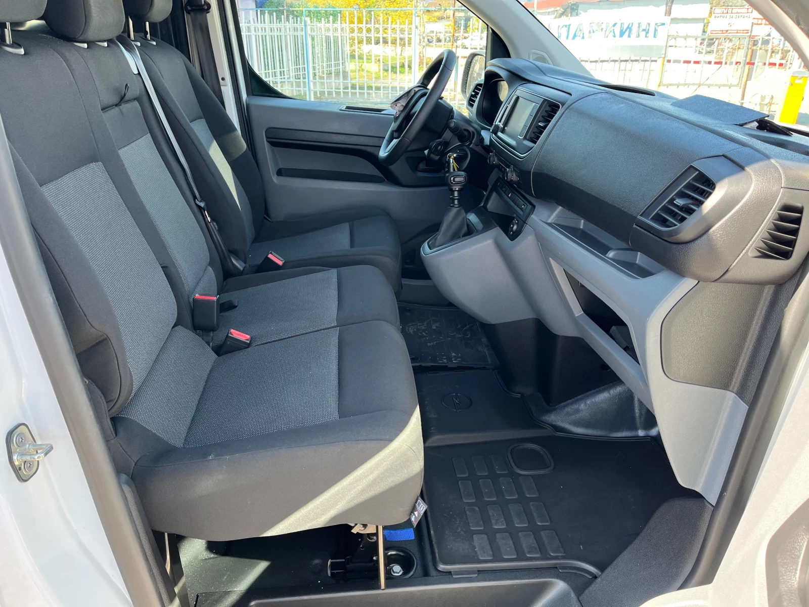 Opel Vivaro 1, 5cdti- ;6 - изображение 8