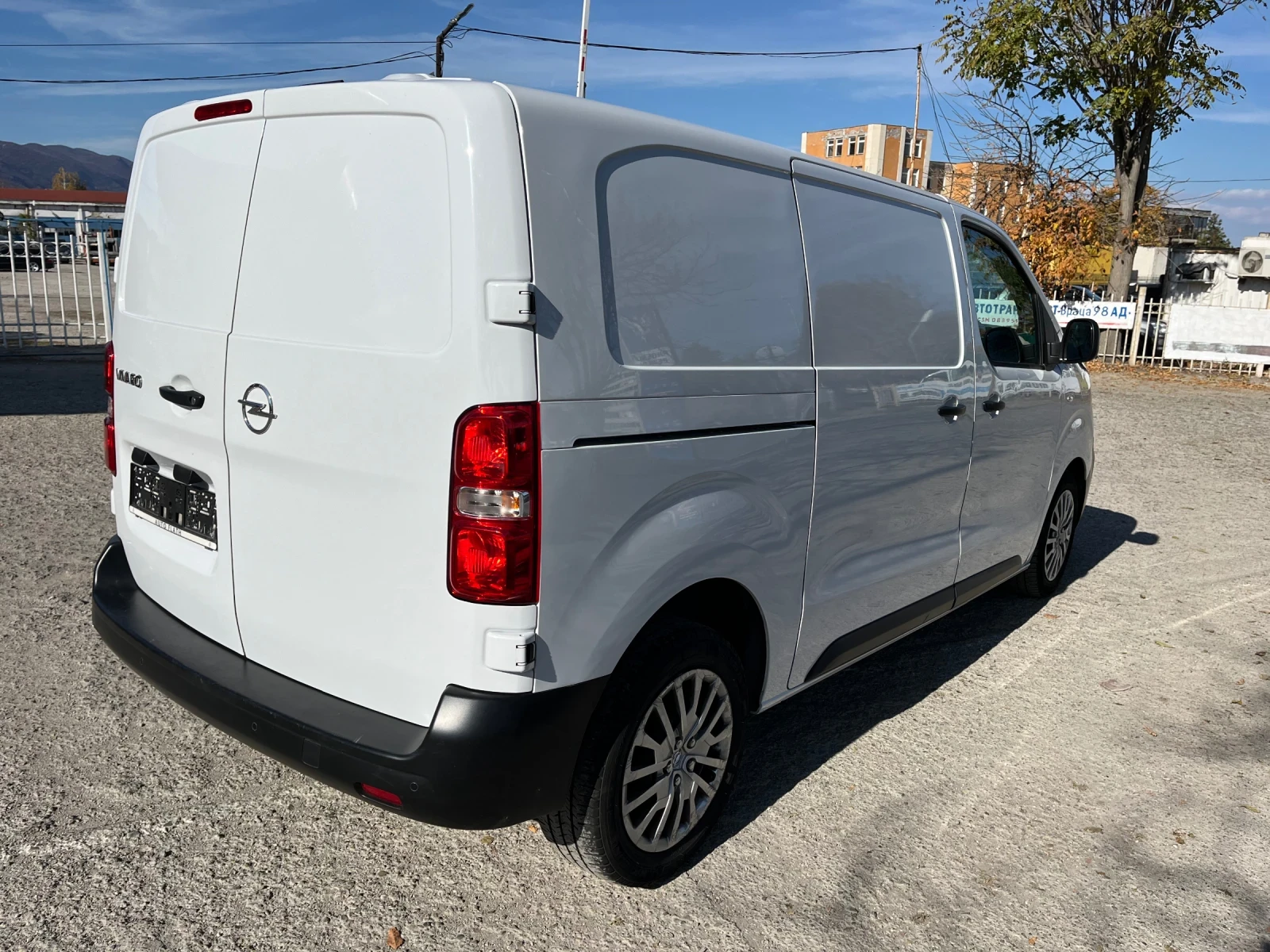 Opel Vivaro 1, 5cdti- ;6 - изображение 5