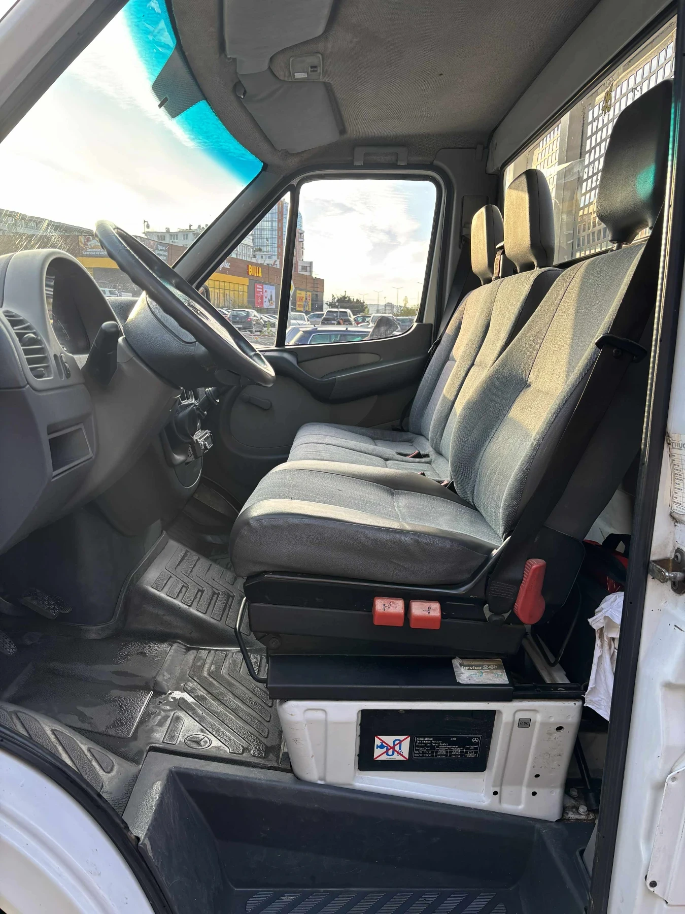 Mercedes-Benz 413 Три-странен - изображение 2