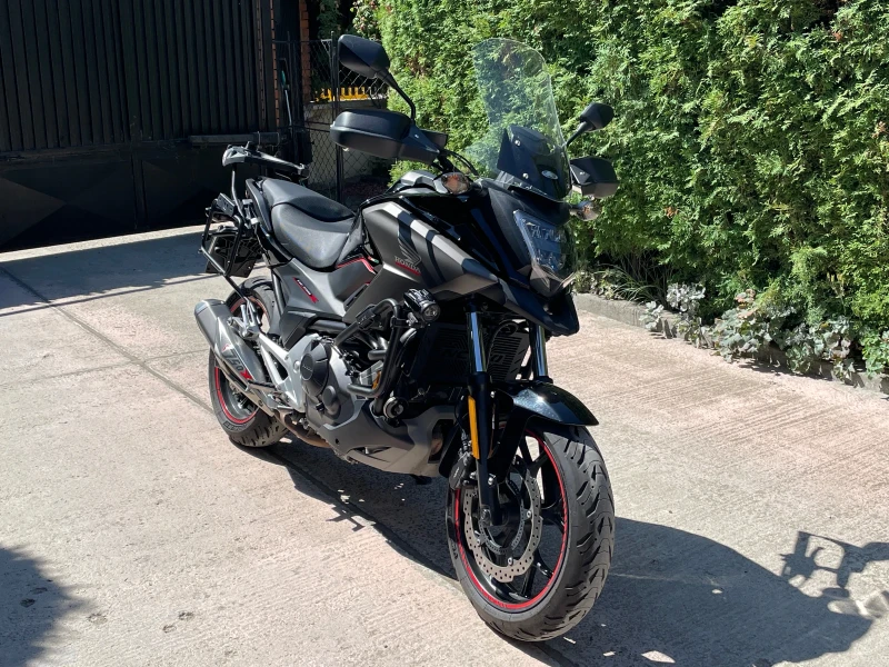 Honda Nc 750X Перфектен, снимка 2 - Мотоциклети и мототехника - 50853180