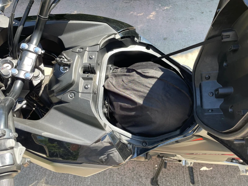 Honda Nc 750X Перфектен, снимка 9 - Мотоциклети и мототехника - 50853180