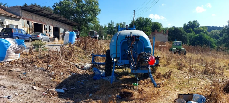 Самоходна пръскачка Друга марка, снимка 2 - Селскостопанска техника - 51760421