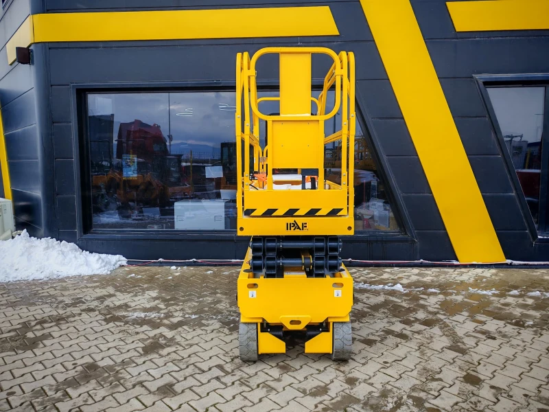 Автовишка Друга марка Bautrax SL8X, снимка 5 - Индустриална техника - 53085859