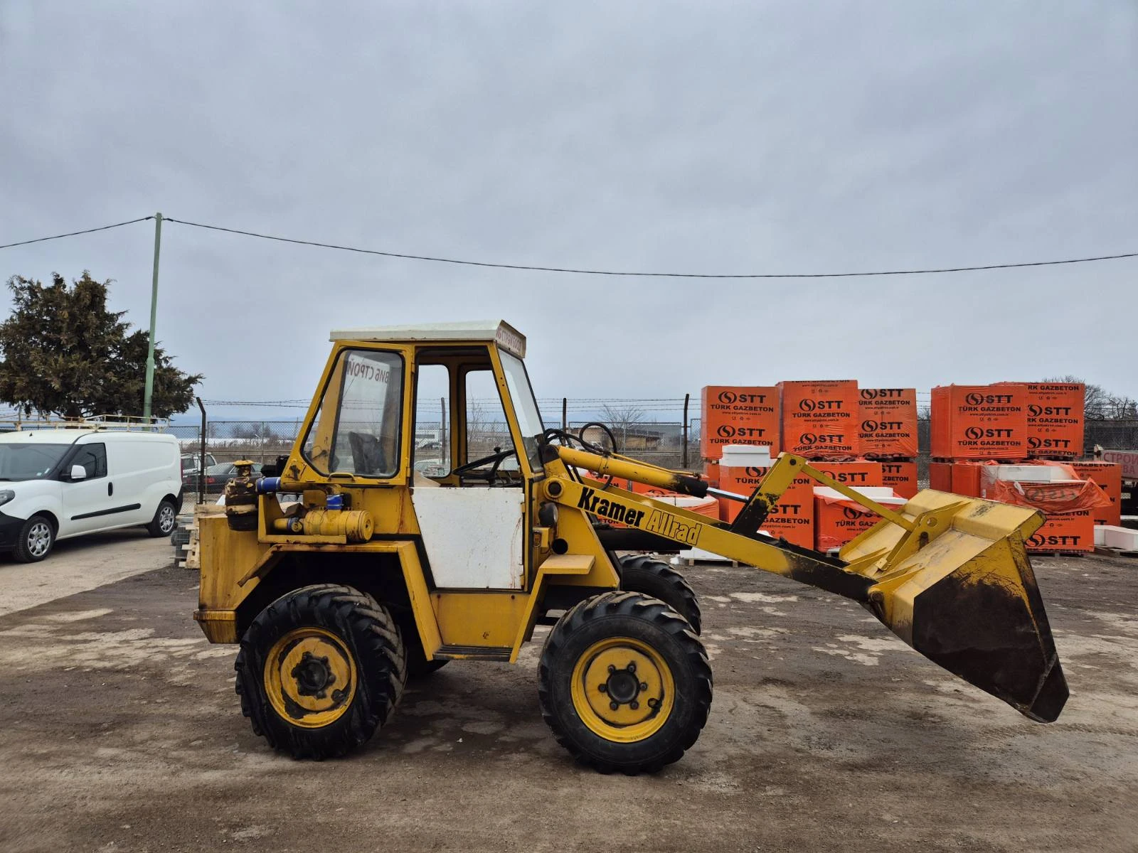 Челен товарач Друга марка KRAMER, снимка 1