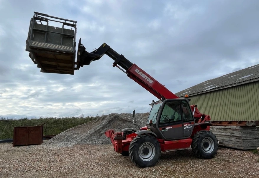 Телескопични товарачи Manitou MT1235S