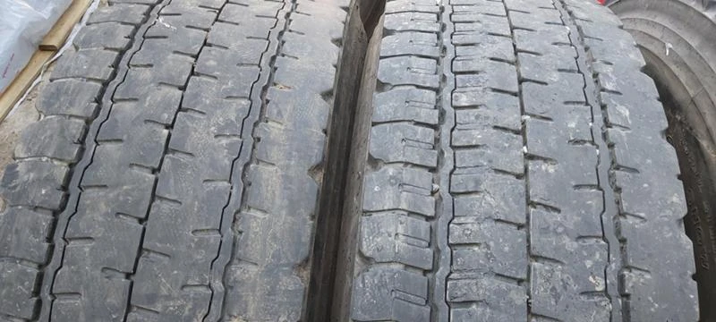 Гуми Летни 315/80R22.5, снимка 2 - Гуми и джанти - 32572998