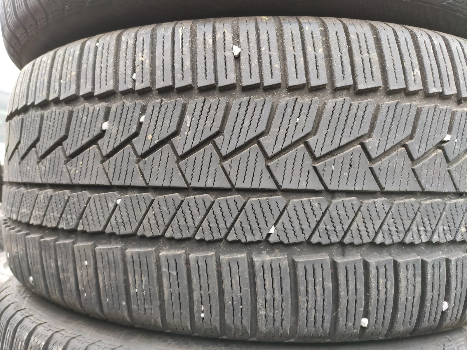 Гуми Зимни 265/45R21