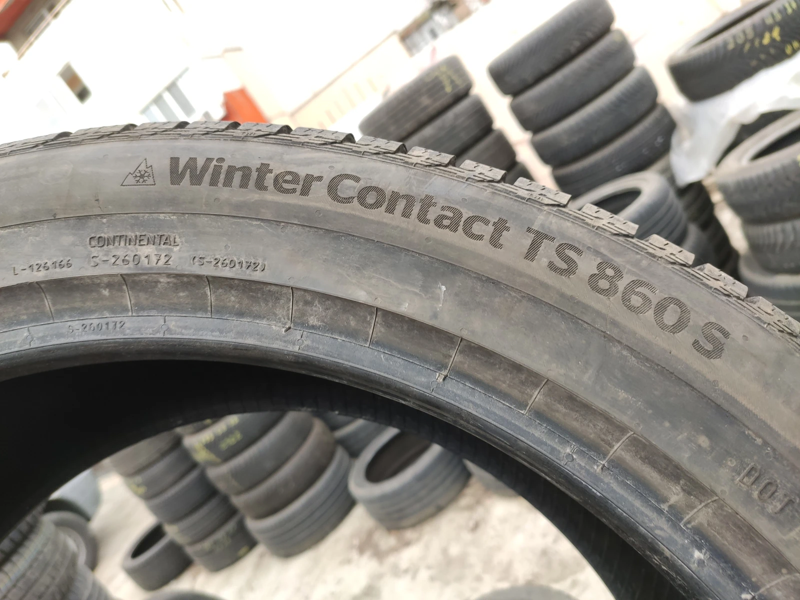 Гуми Зимни 265/45R21, снимка 8 - Гуми и джанти - 54000931