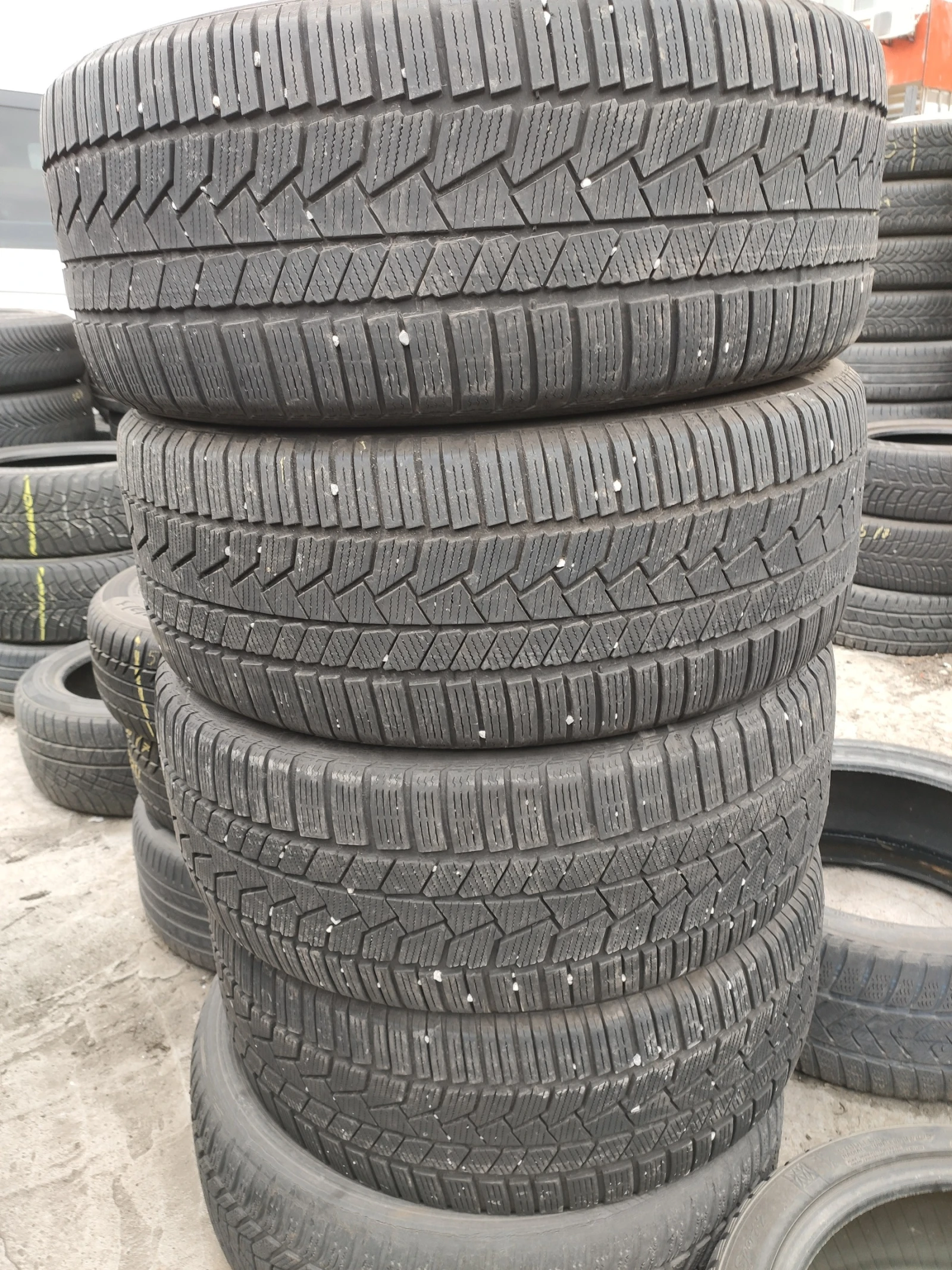 Гуми Зимни 265/45R21, снимка 5 - Гуми и джанти - 54000931
