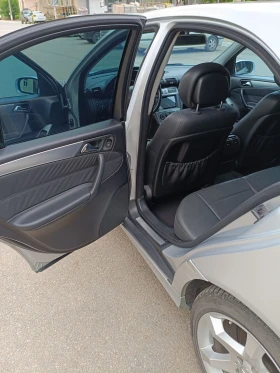 Mercedes-Benz C 200 SPORT Edition, снимка 8