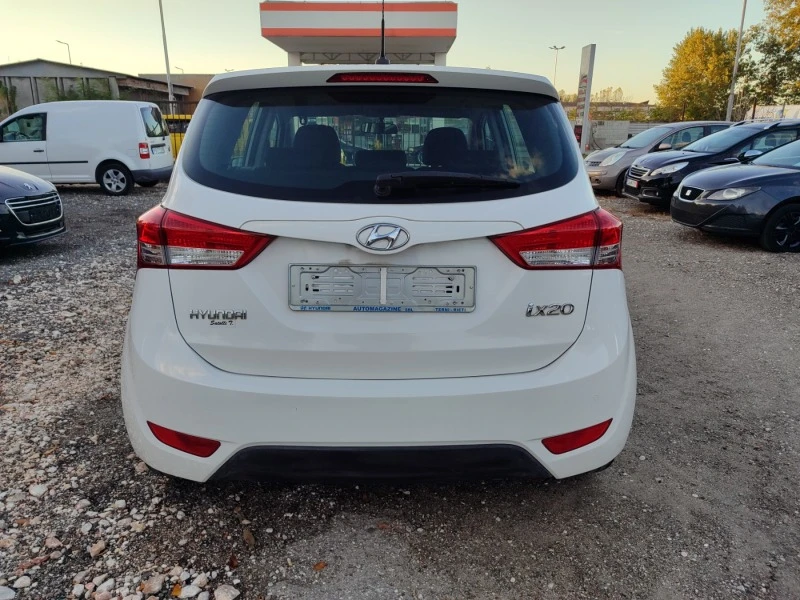 Hyundai Ix20 1.6i газ/бензин, снимка 3 - Автомобили и джипове - 42879091