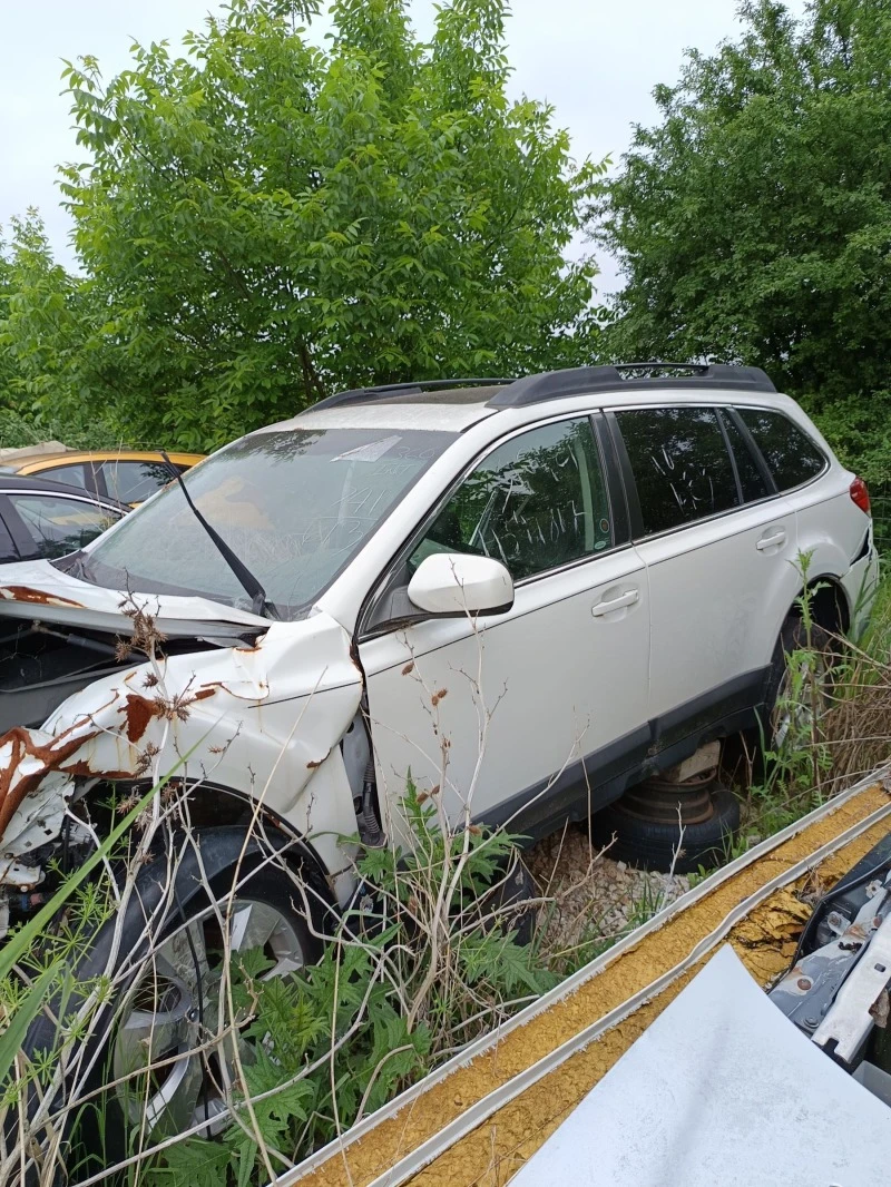 Subaru Outback, снимка 1 - Автомобили и джипове - 45709702