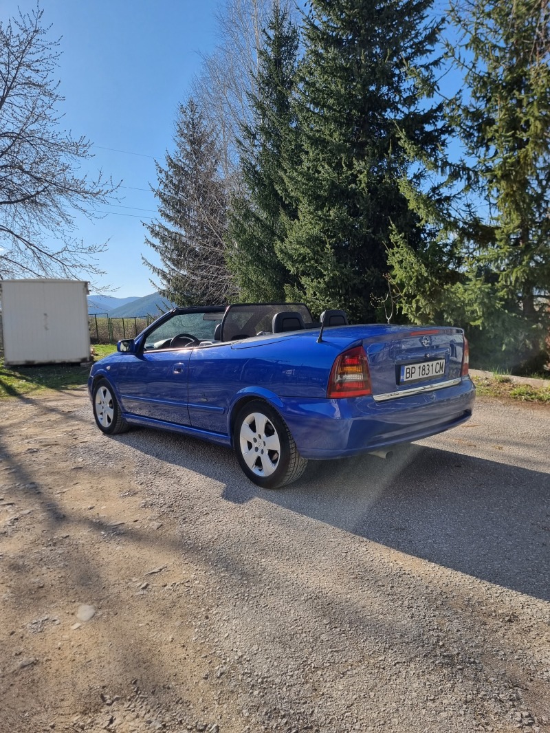 Opel Astra 2.2i с газ, снимка 2 - Автомобили и джипове - 46406129