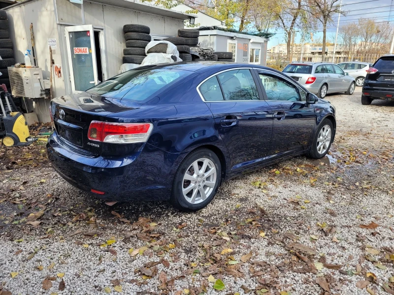 Toyota Avensis 2.2 D-4D, снимка 3 - Автомобили и джипове - 48053304