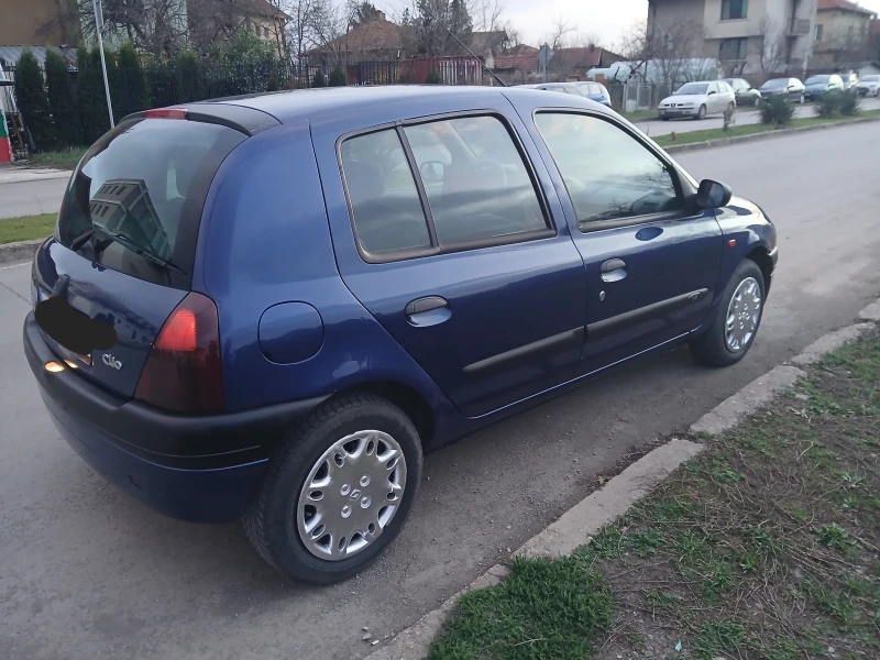 Renault Clio 1.4 клима  гаражен , снимка 3 - Автомобили и джипове - 49507574